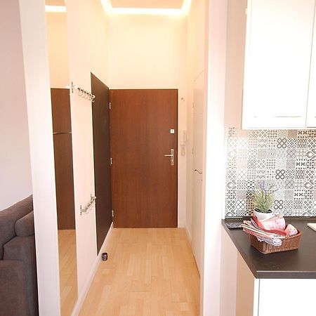 Nowy Apartament Wilcza Varsóvia Exterior foto