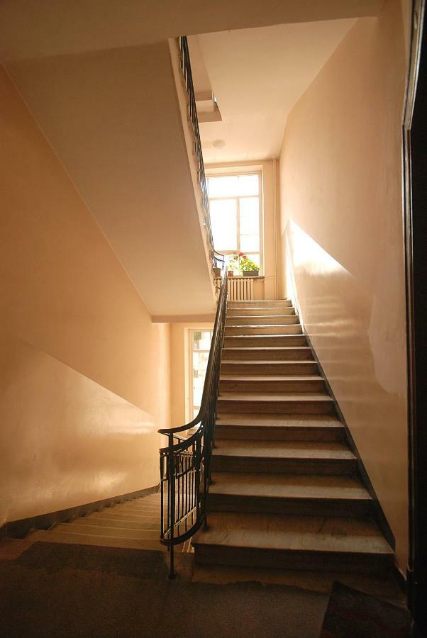 Nowy Apartament Wilcza Varsóvia Exterior foto