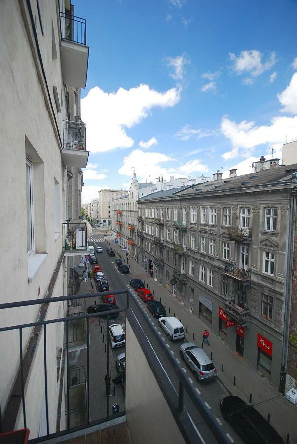 Nowy Apartament Wilcza Varsóvia Exterior foto